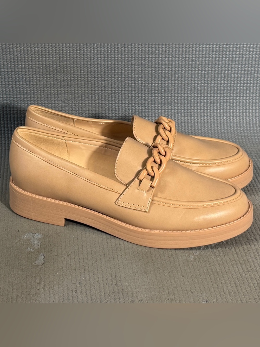 Marc Fisher Babbie Chain Link Loafers Tan Nude Platform Lug Sole Women’s Size 8